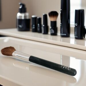NARS makeup brush #6